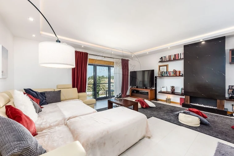 Apartamento T3 para Venda em Pinhal Novo Foto 1