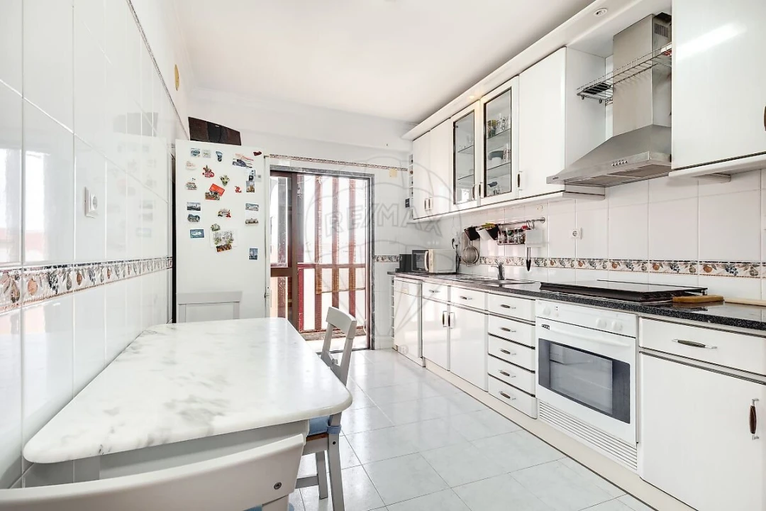 Apartamento T3 para Venda em Vialonga Foto 8