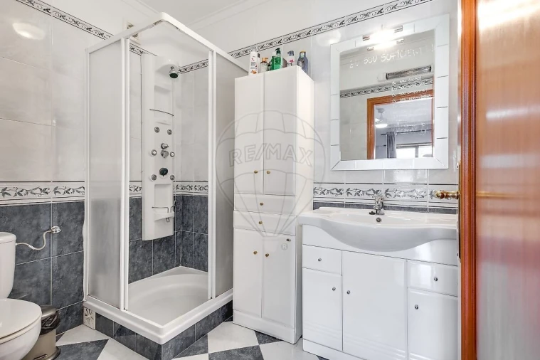 Apartamento T3 para Venda em Vialonga Foto 18