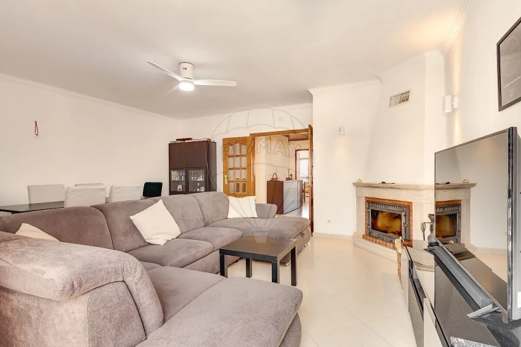 Apartamento T3 para Venda em Vialonga Foto 2