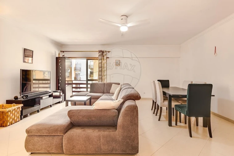 Apartamento T3 para Venda em Vialonga Foto 3