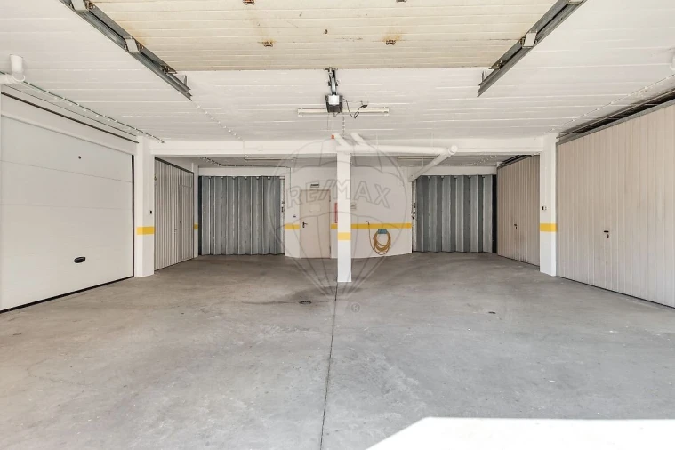 Apartamento T3 para Venda em Vialonga Foto 19