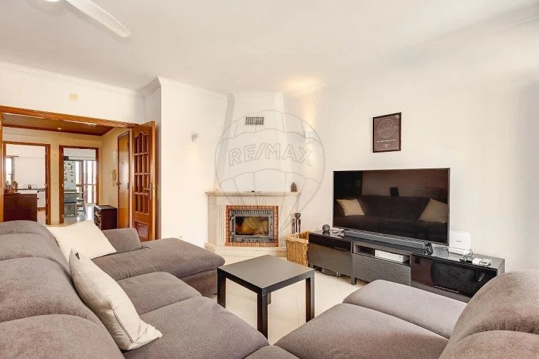 Apartamento T3 para Venda em Vialonga Foto 1