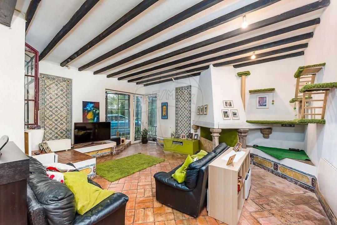 Moradia T5 para Venda em Corroios Foto 18