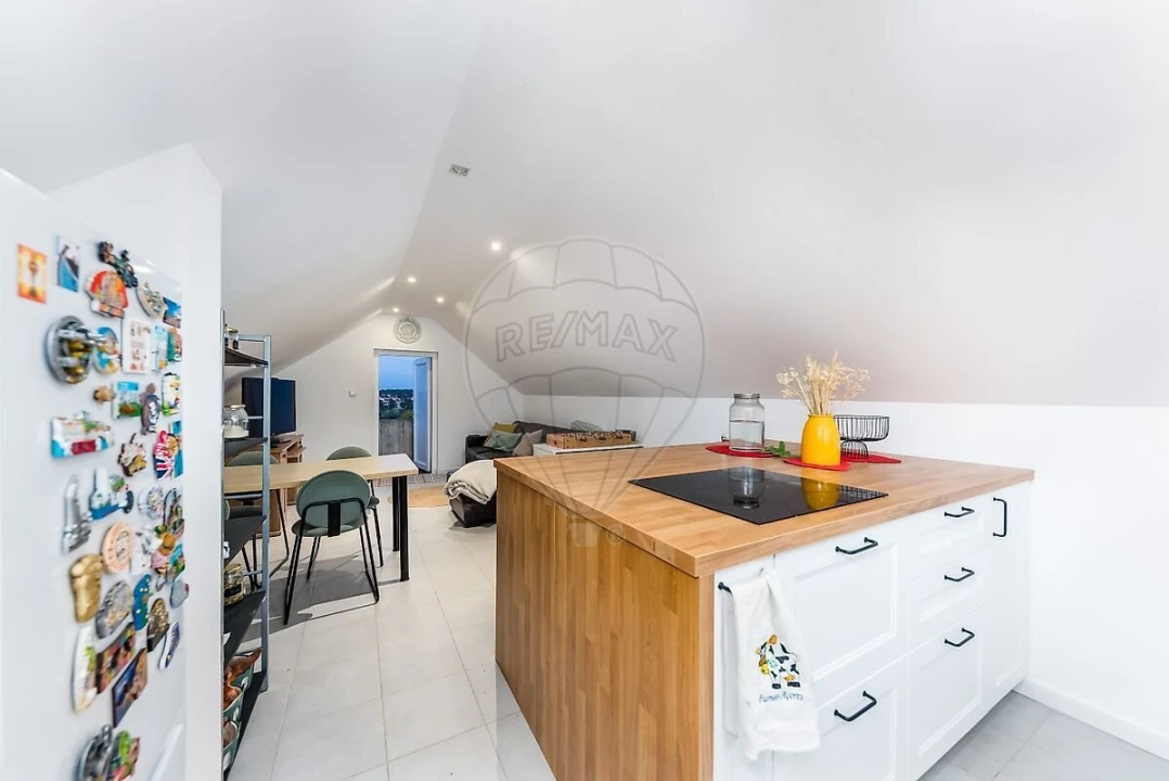 Moradia T5 para Venda em Corroios Foto 14