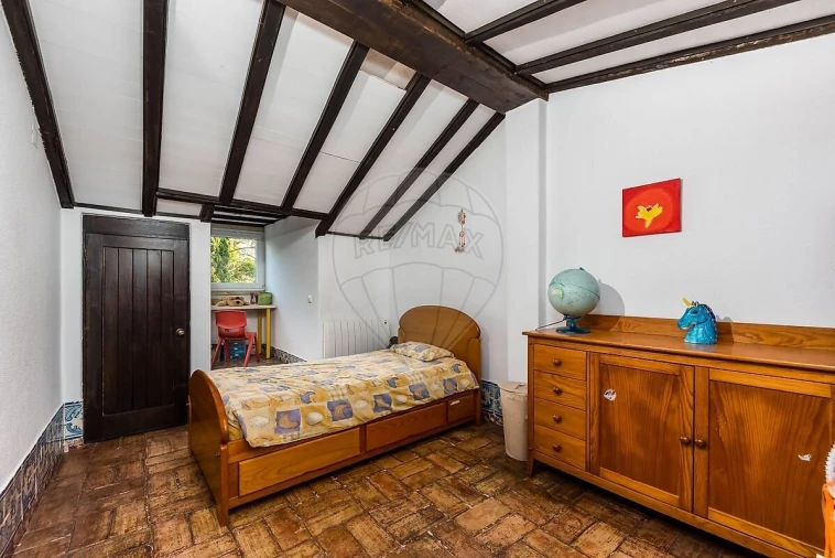 Moradia T5 para Venda em Corroios Foto 39