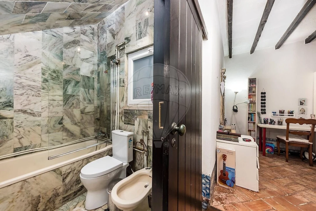 Moradia T5 para Venda em Corroios Foto 44