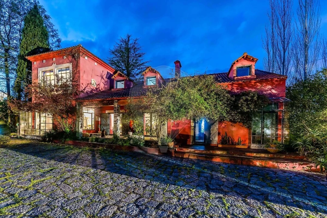 Moradia T5 para Venda em Corroios Foto 11