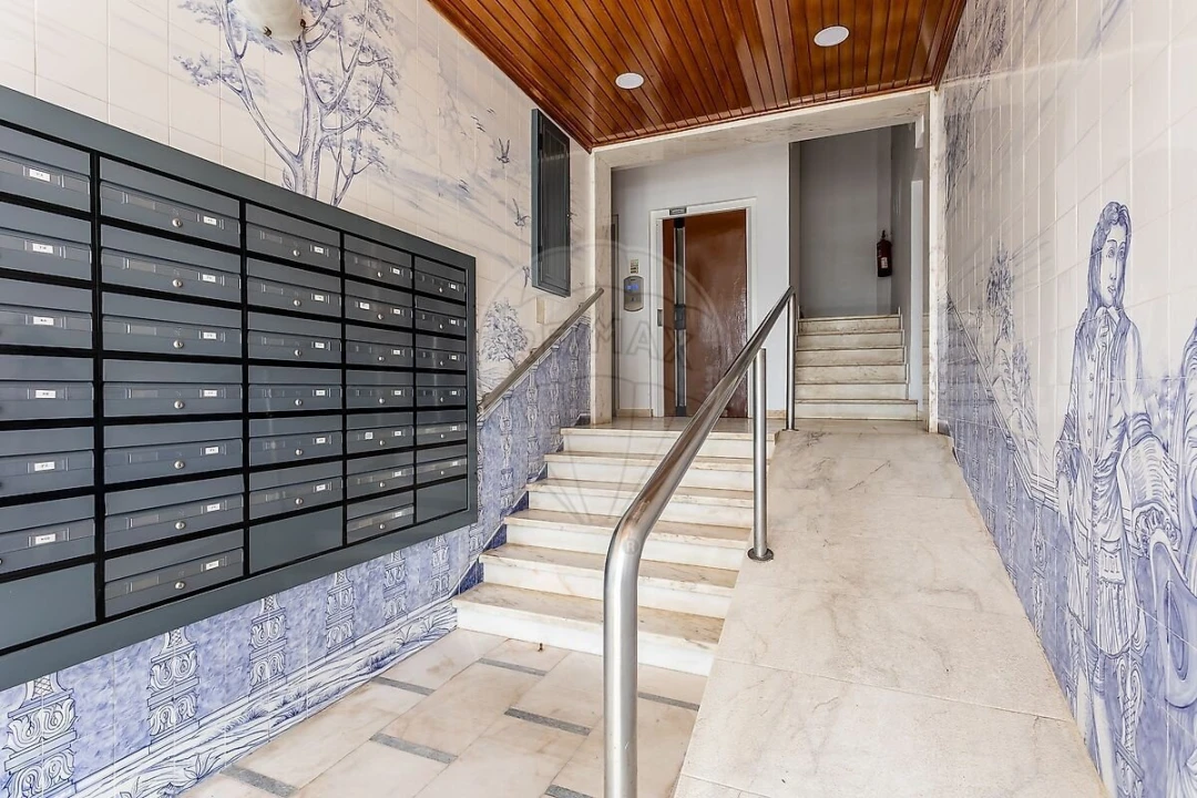 Apartamento T3 para Venda em Benfica Foto 22