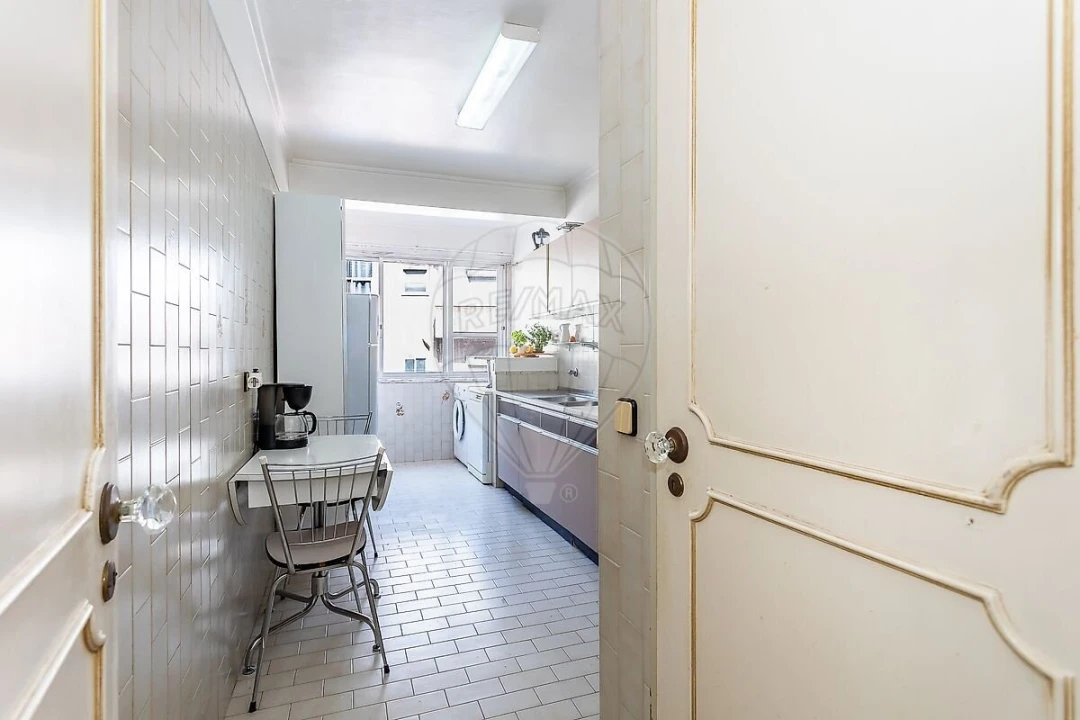 Apartamento T3 para Venda em Benfica Foto 6