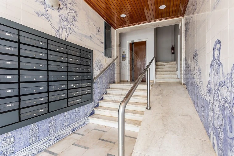 Apartamento T3 para Venda em Benfica Foto 22