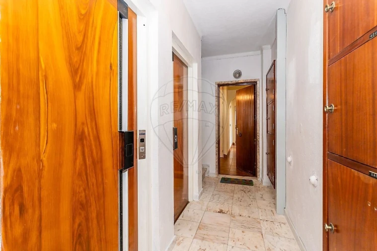 Apartamento T3 para Venda em Benfica Foto 20