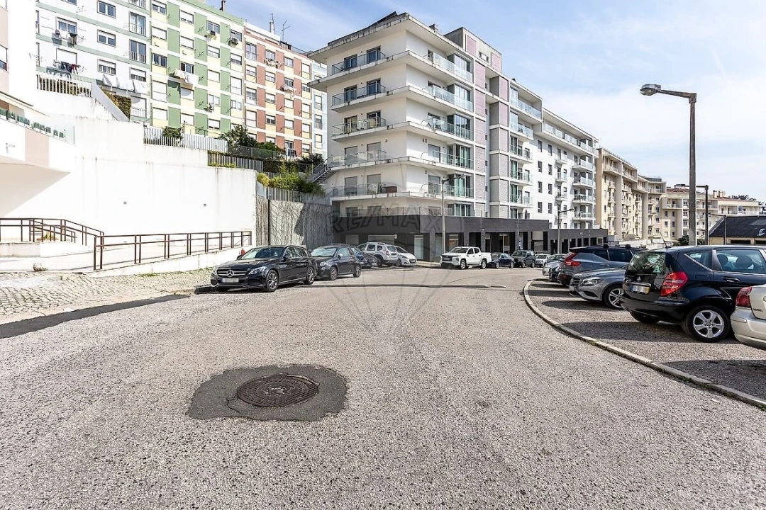 Apartamento T3 para Venda em Benfica Foto 24