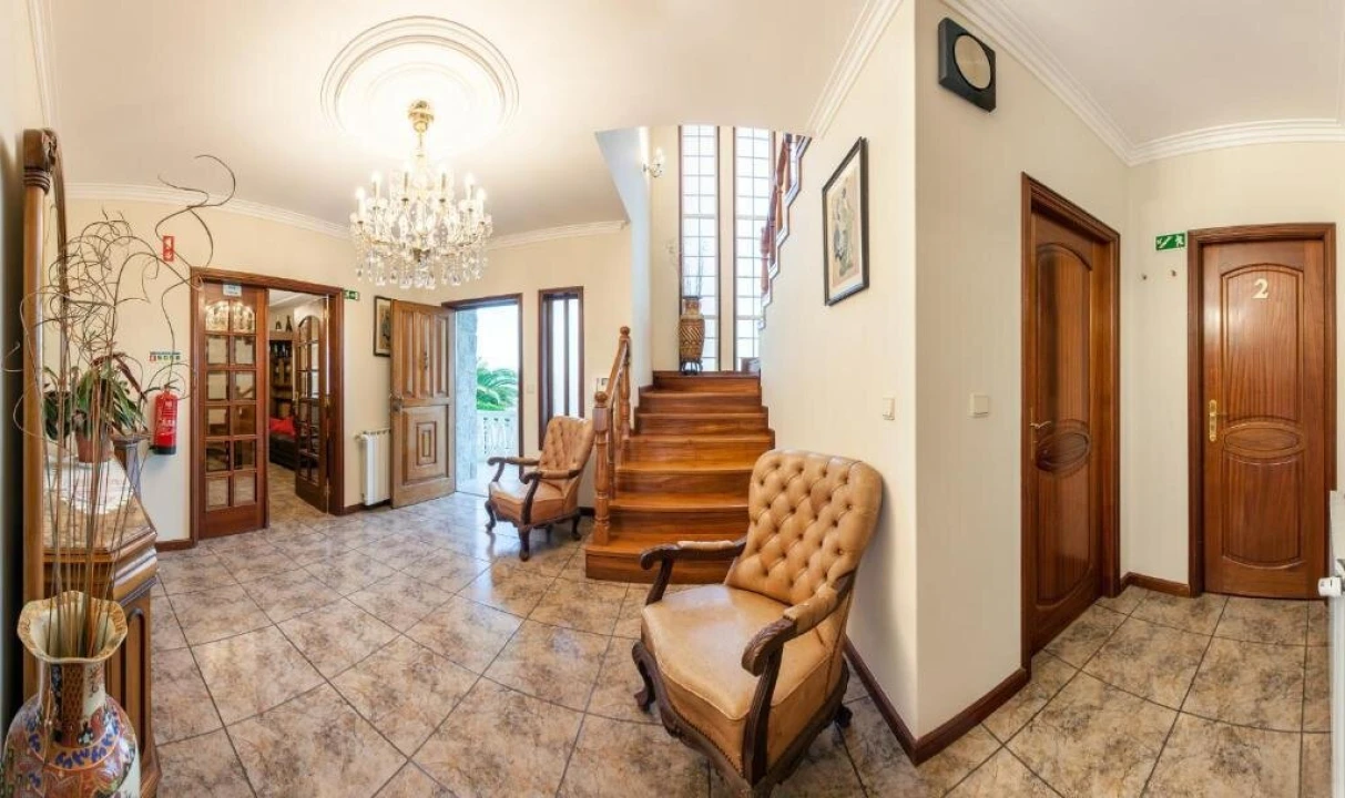 Moradia T7 para Venda em Friestas Foto 8