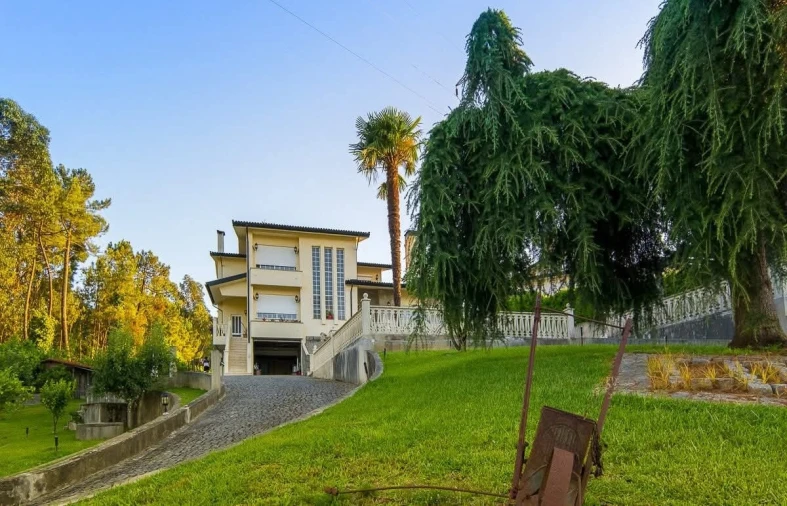 Moradia T7 para Venda em Friestas Foto 3