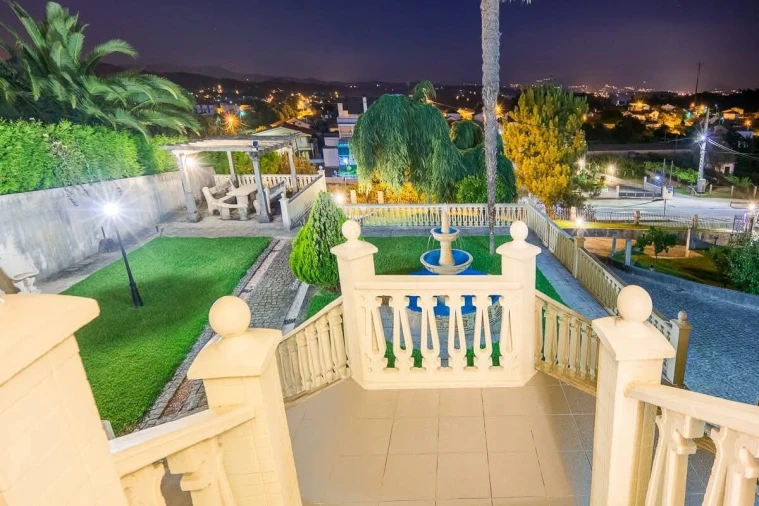 Moradia T7 para Venda em Friestas Foto 32