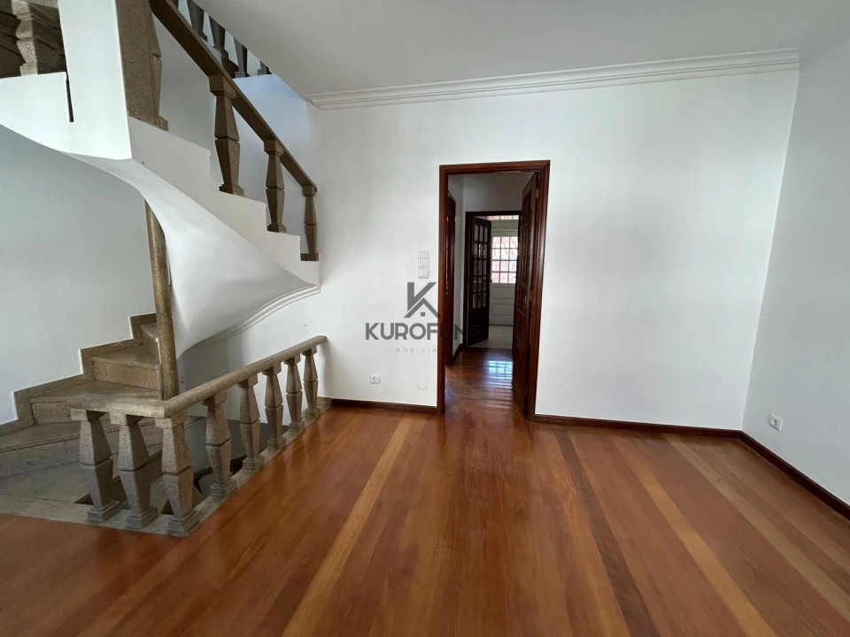 Moradia T3 para Arrendamento em Mafamude e Vilar do Paraíso Foto 8