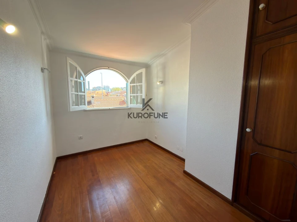 Moradia T3 para Arrendamento em Mafamude e Vilar do Paraíso Foto 22