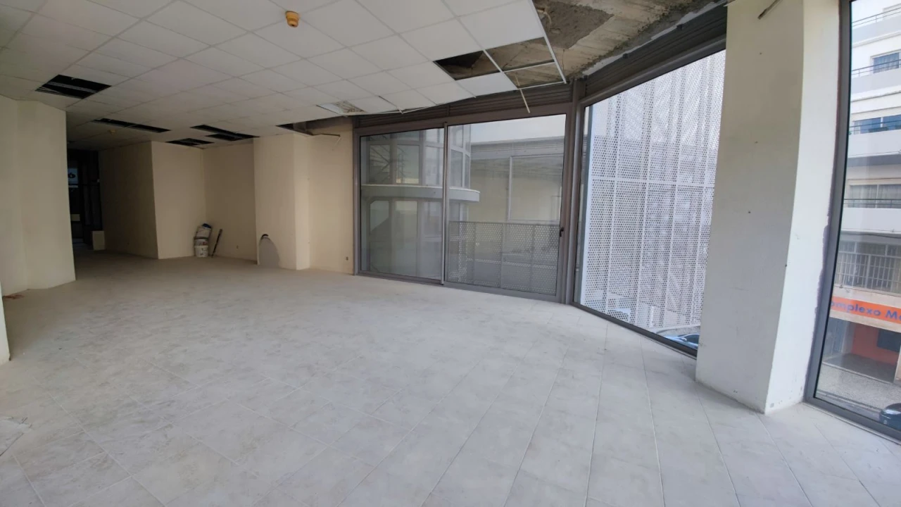 Loja para Venda em Buarcos Foto 2