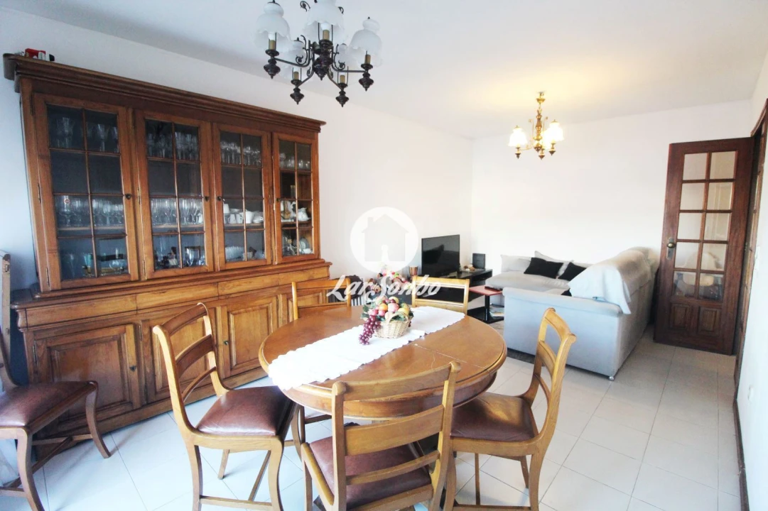 Apartamento T2 para Venda em Valongo Foto 2