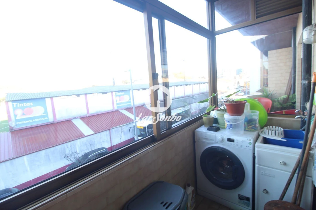 Apartamento T2 para Venda em Valongo Foto 8