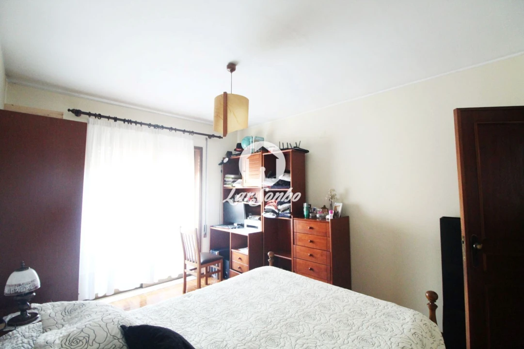 Apartamento T2 para Venda em Valongo Foto 10