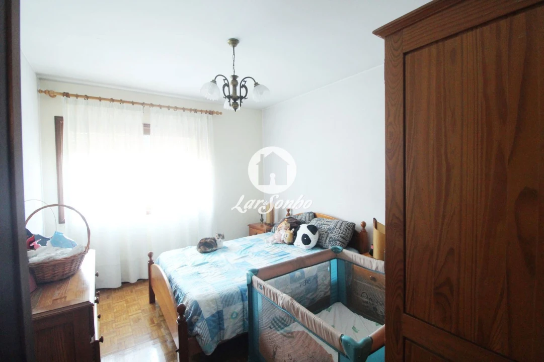 Apartamento T2 para Venda em Valongo Foto 13