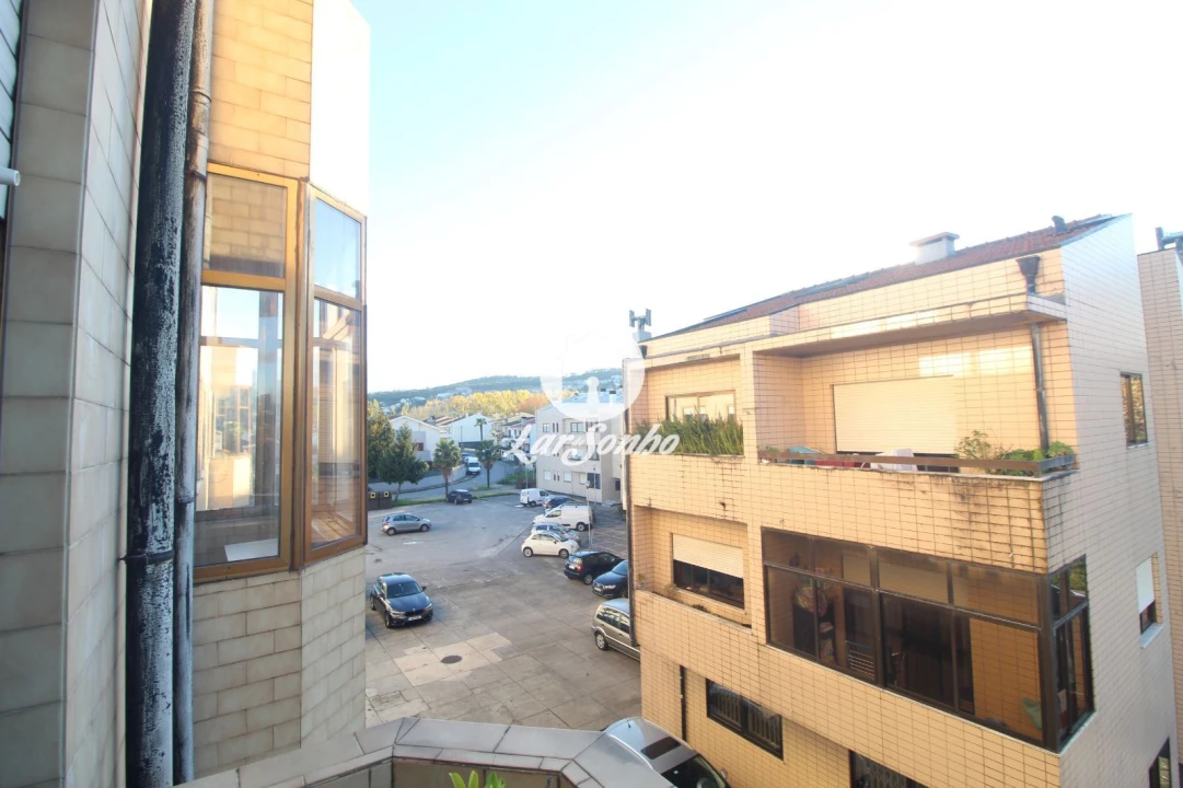 Apartamento T2 para Venda em Valongo Foto 19