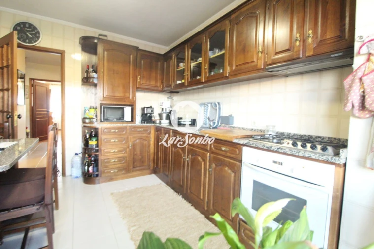 Apartamento T2 para Venda em Valongo Foto 3