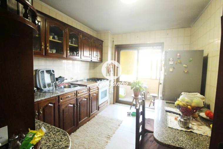 Apartamento T2 para Venda em Valongo Foto 4