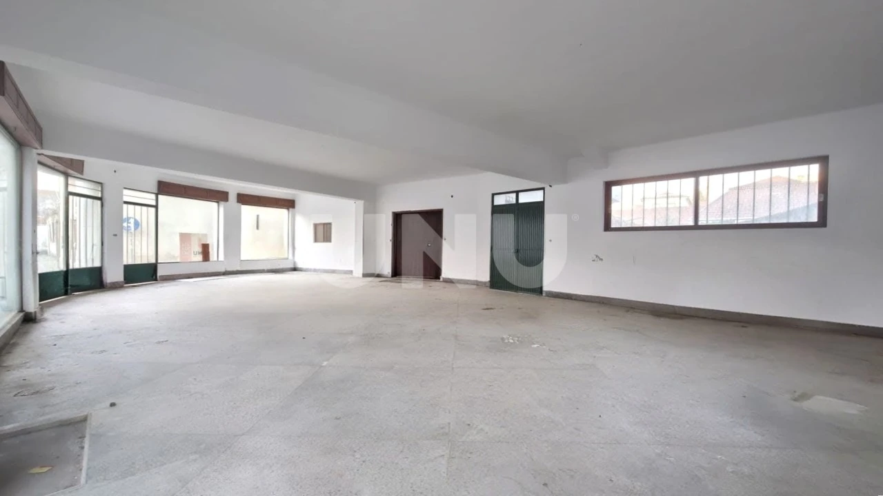 Loja para Venda em Ovar, São João, Arada e São Vicente de Pereira Jusã Foto 1