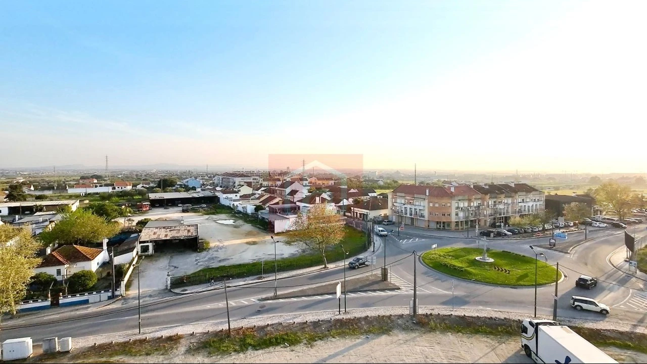 Terreno para Venda em Atalaia e Alto Estanqueiro-Jardia Foto 2