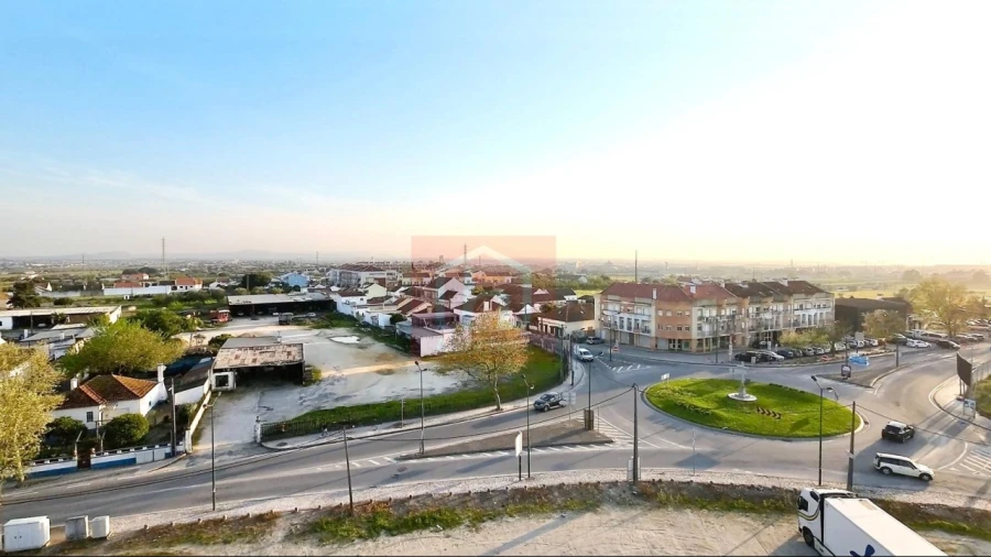 Terreno para Venda em Atalaia e Alto Estanqueiro-Jardia Foto 2