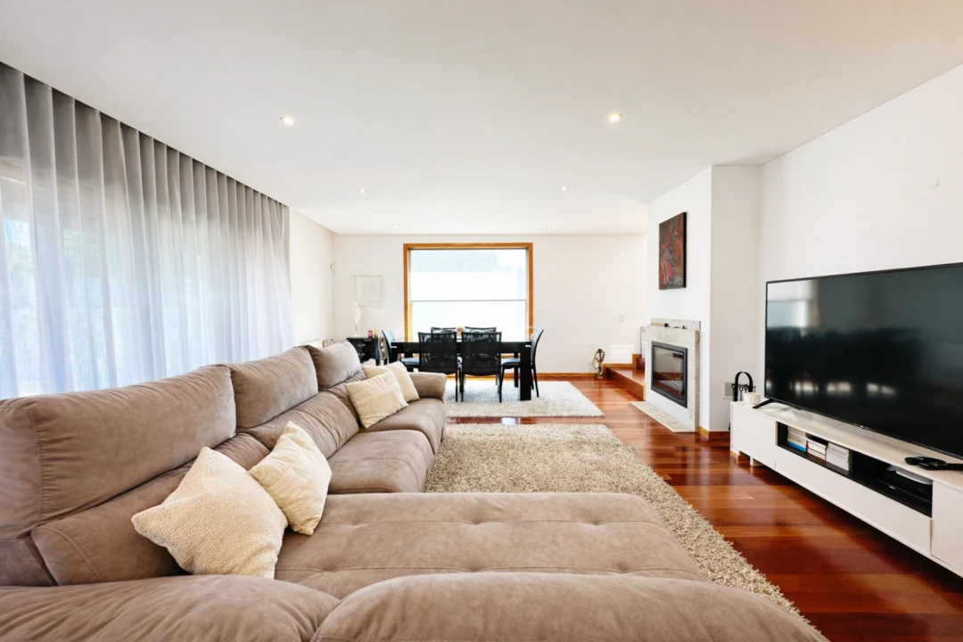 Moradia T4 para Venda em Castêlo da Maia Foto 13