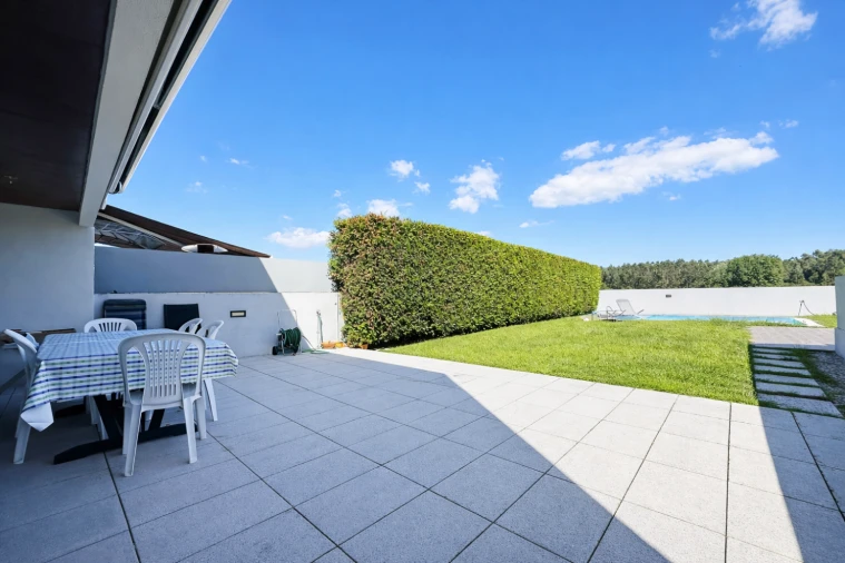 Moradia T4 para Venda em Castêlo da Maia Foto 8