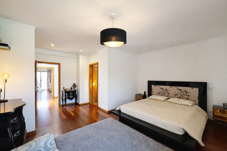 Moradia T4 para Venda em Castêlo da Maia Foto 29