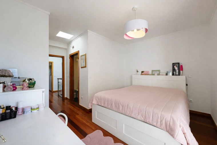 Moradia T4 para Venda em Castêlo da Maia Foto 48