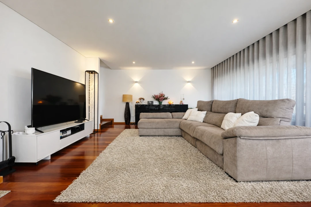 Moradia T4 para Venda em Castêlo da Maia Foto 11