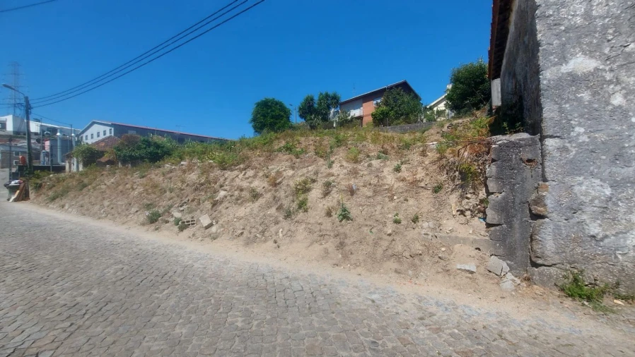 Terreno para Venda em Rebordosa