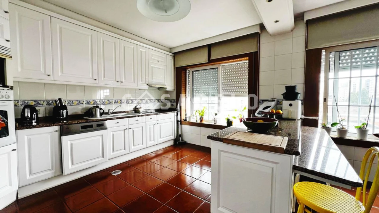 Apartamento T3 para Venda em Cidade da Maia Foto 17