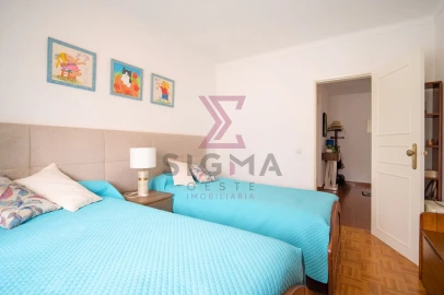 Apartamento T2 para Venda em Atouguia da Baleia
