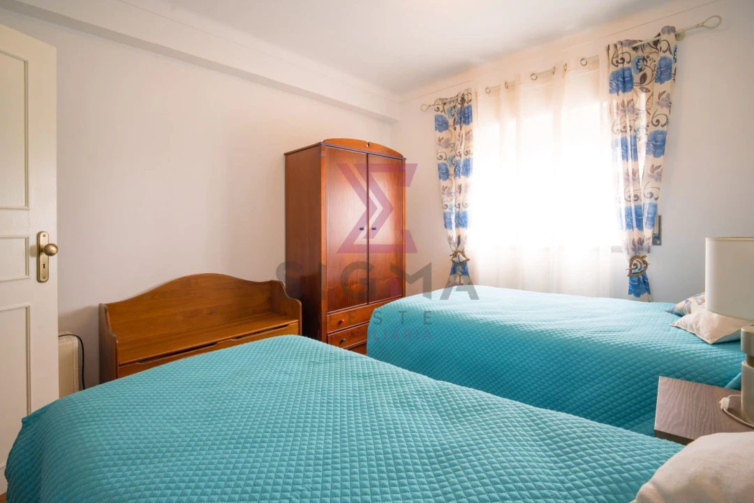 Apartamento T2 para Venda em Atouguia da Baleia Foto 13