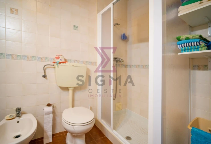 Apartamento T2 para Venda em Atouguia da Baleia Foto 10