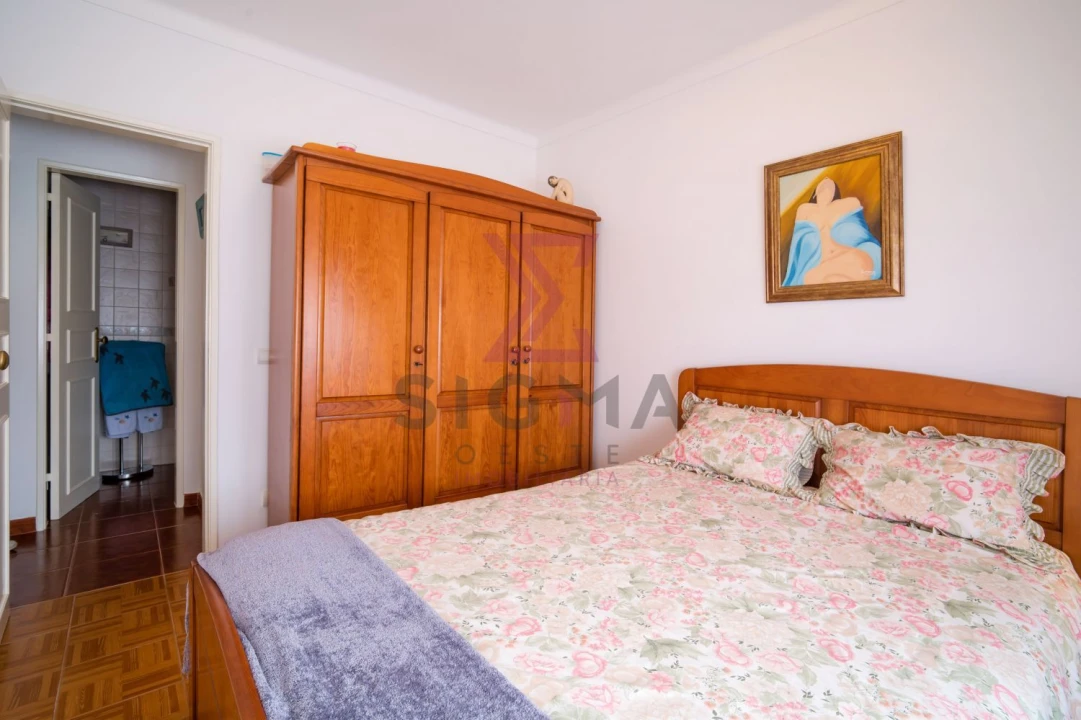 Apartamento T2 para Venda em Atouguia da Baleia Foto 7