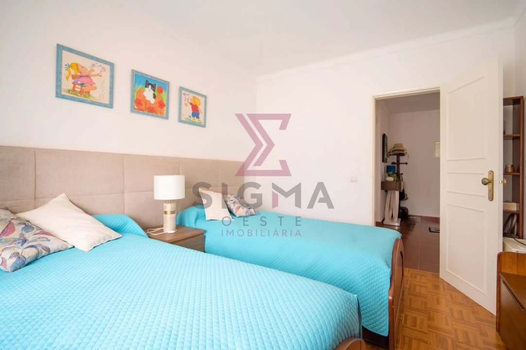 Apartamento T2 para Venda em Atouguia da Baleia Foto 14