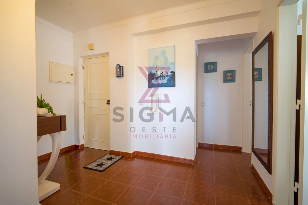 Apartamento T2 para Venda em Atouguia da Baleia Foto 3