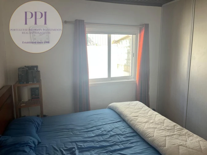 Moradia T4 para Venda em Budens Foto 8