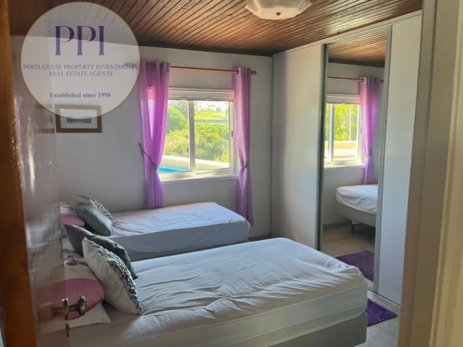 Moradia T4 para Venda em Budens Foto 7