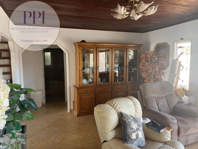 Moradia T4 para Venda em Budens Foto 4