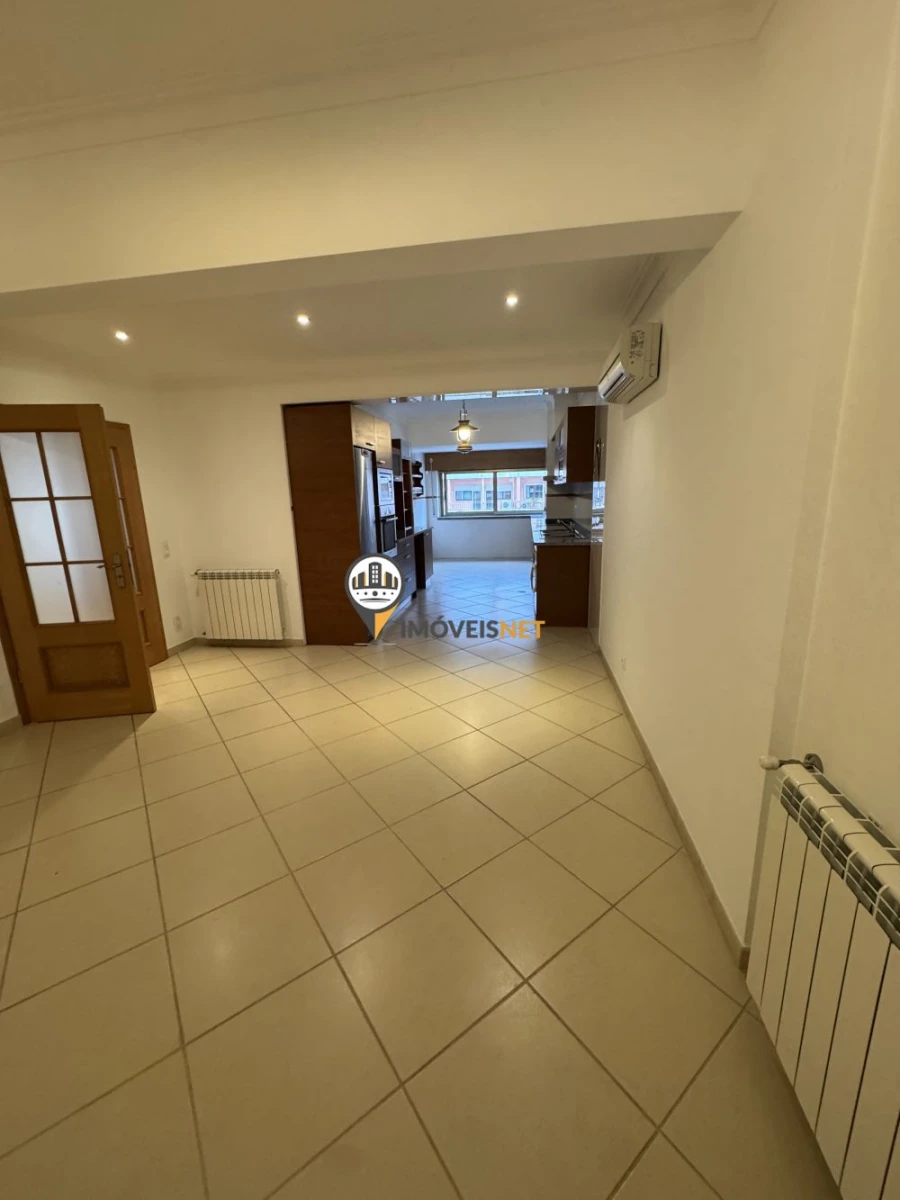 Apartamento T3 para Arrendamento em Castelo Branco Foto 8